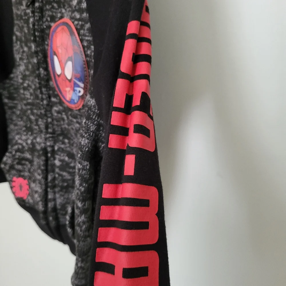 Marvel Spider-Man Full Zip Hooded Jacket Changing patch Size 3T‎